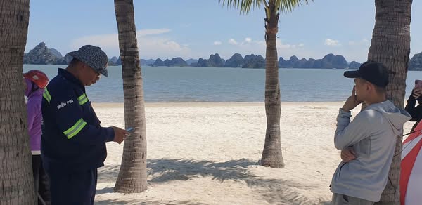 Đội cứu hộ, cứu nạn 116 đã có mặt để tham gia tìm kiếm anh T.D.H - người được cho là đã bị đuối nước. Ảnh: Nguyễn Hùng